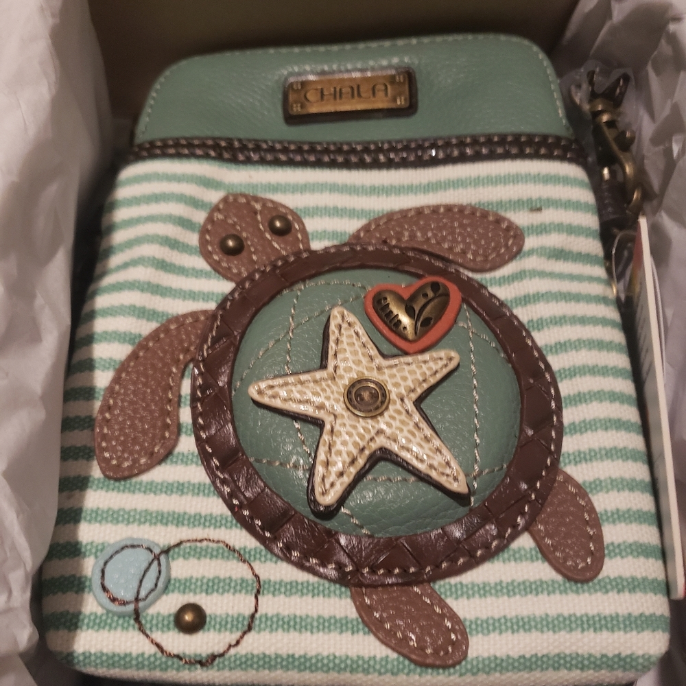 NEW Chala Green Turtle Purse